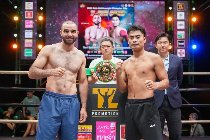 Yuri Sakunts — Championship belt presentation